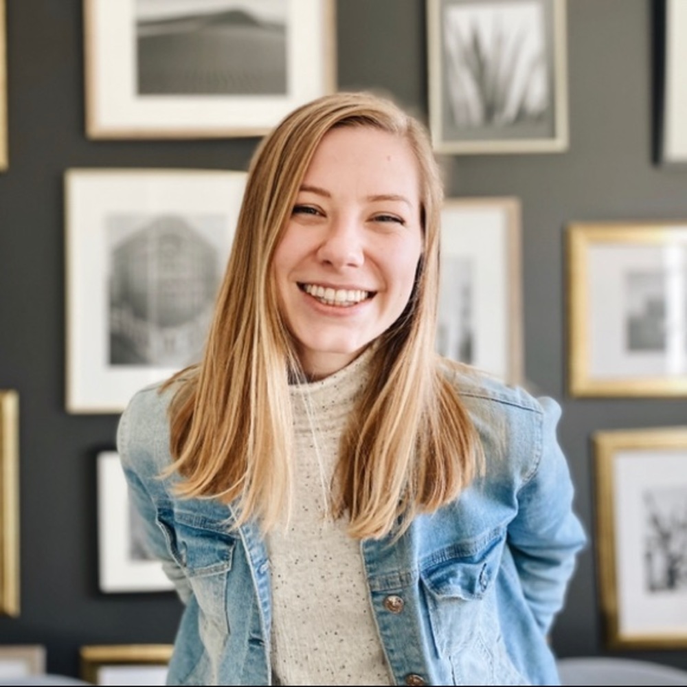 Meet your Posher, Alicia